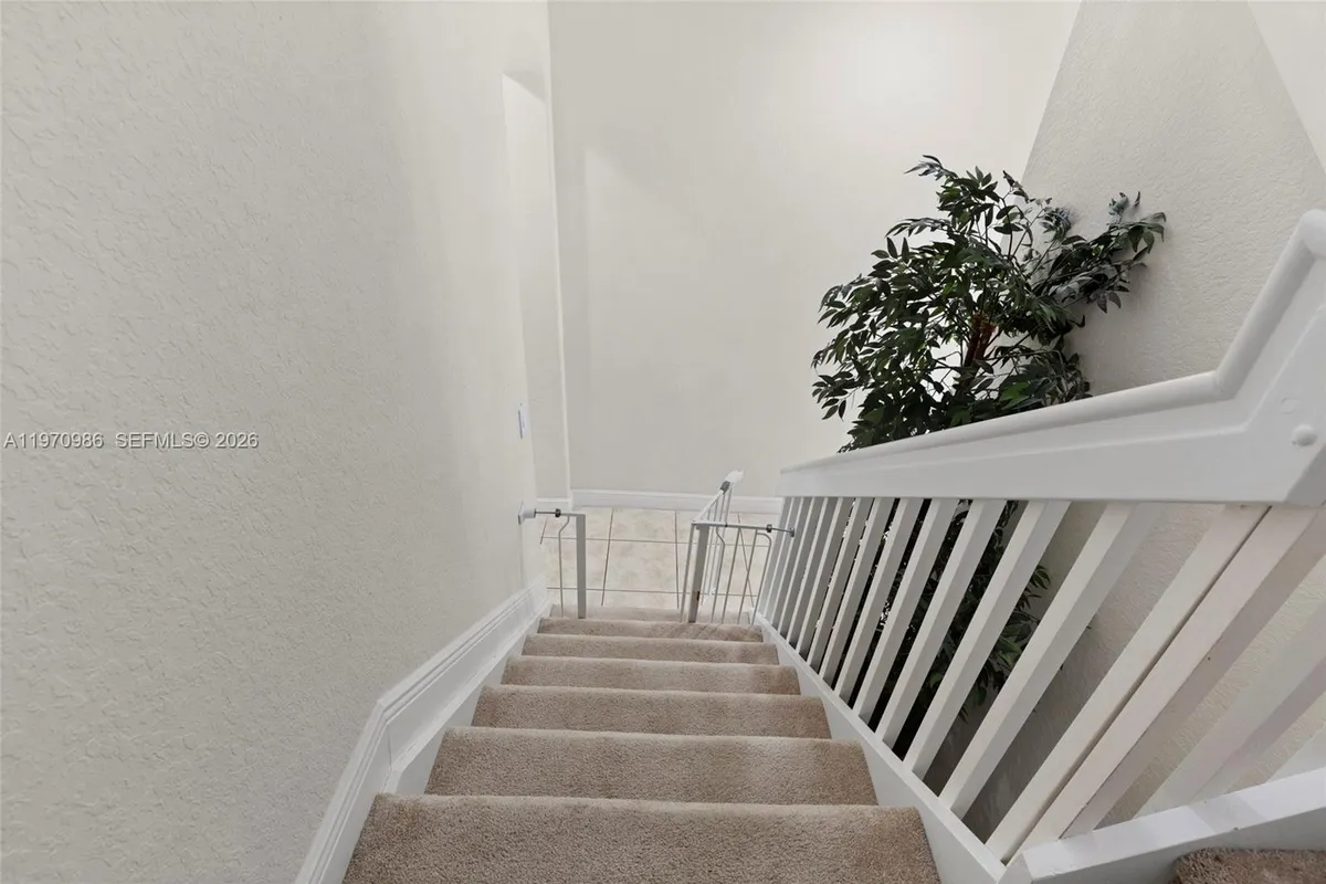 6959 Julia Gardens Dr, Coconut Creek FL 33073