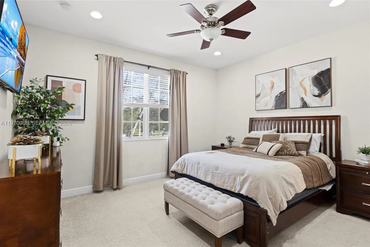 6959 Julia Gardens Dr, Coconut Creek FL 33073