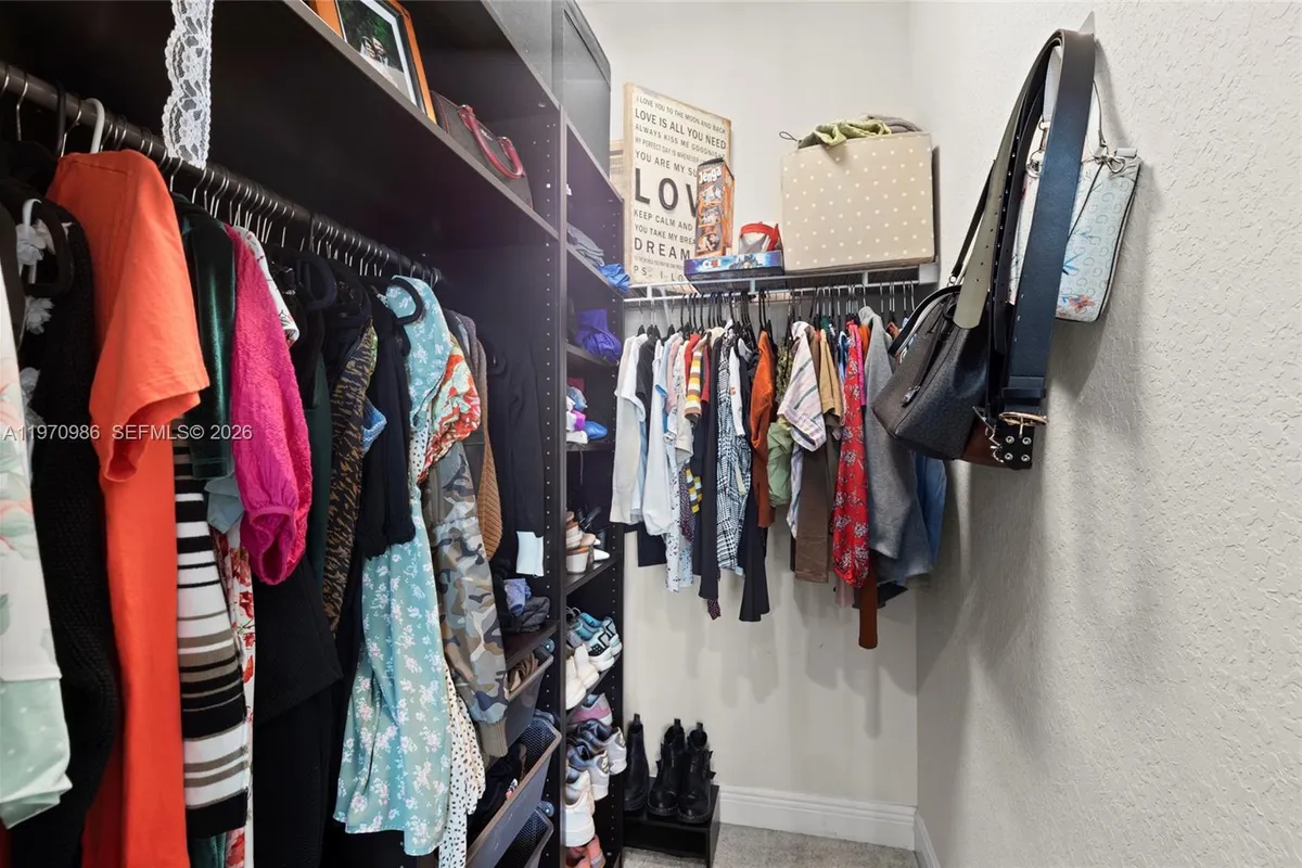 6959 Julia Gardens Dr, Coconut Creek FL 33073