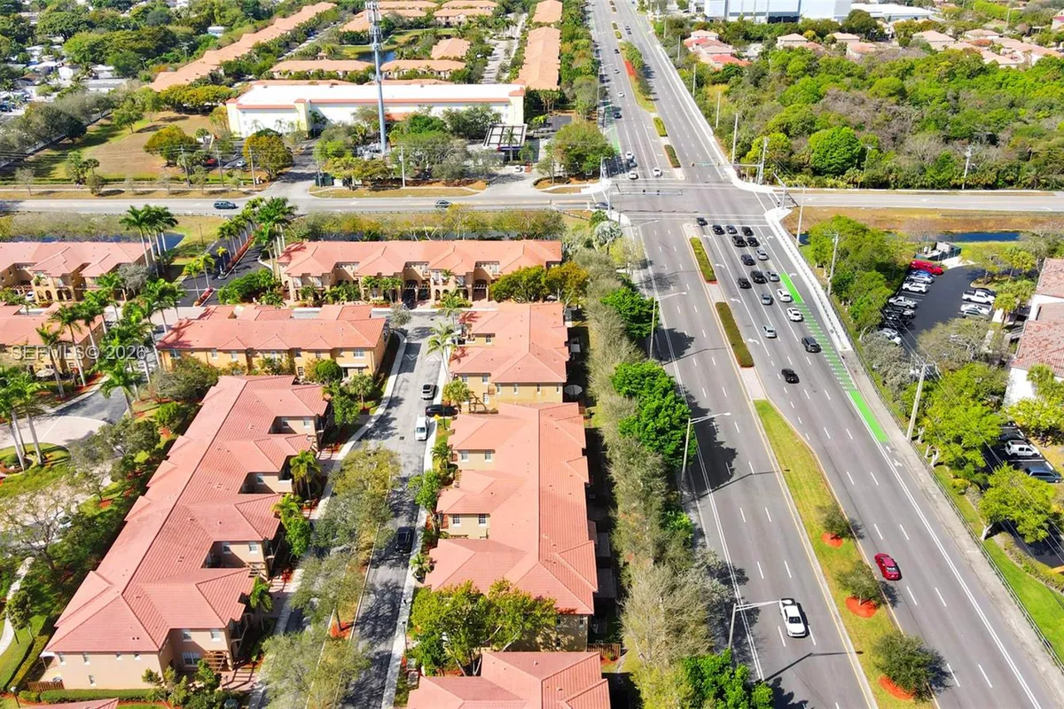 6959 Julia Gardens Dr, Coconut Creek FL 33073