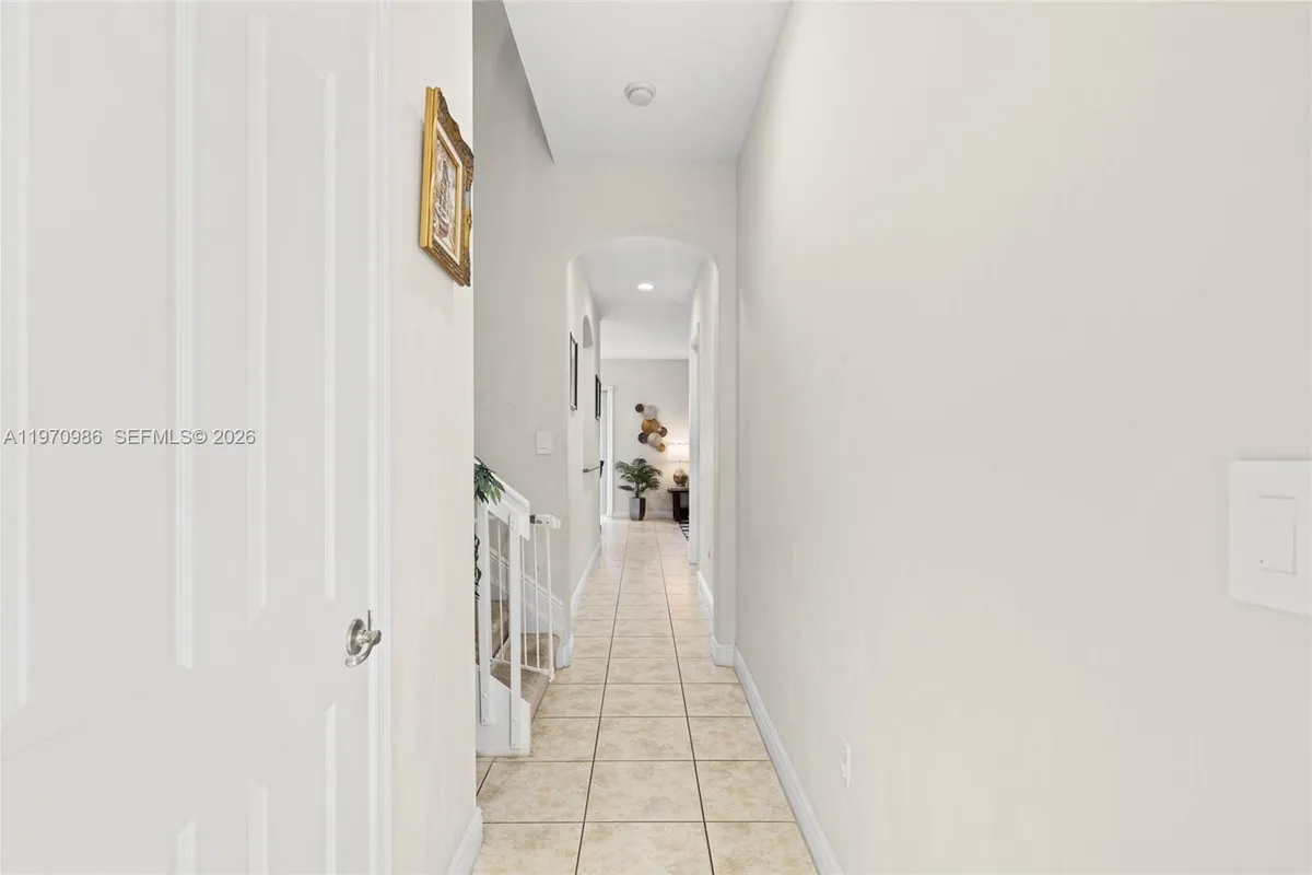 6959 Julia Gardens Dr, Coconut Creek FL 33073