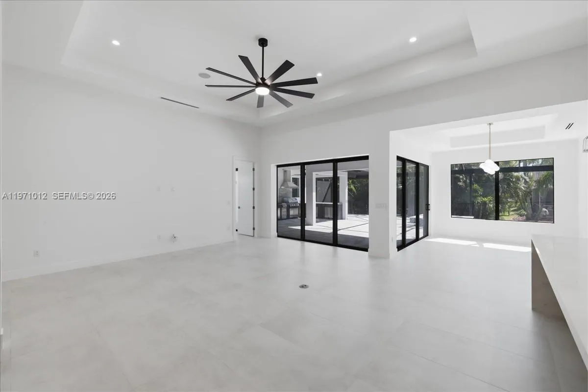 2220 SW 50th LN, Cape Coral FL 33914