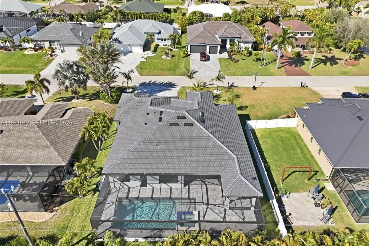 2220 SW 50th LN, Cape Coral FL 33914