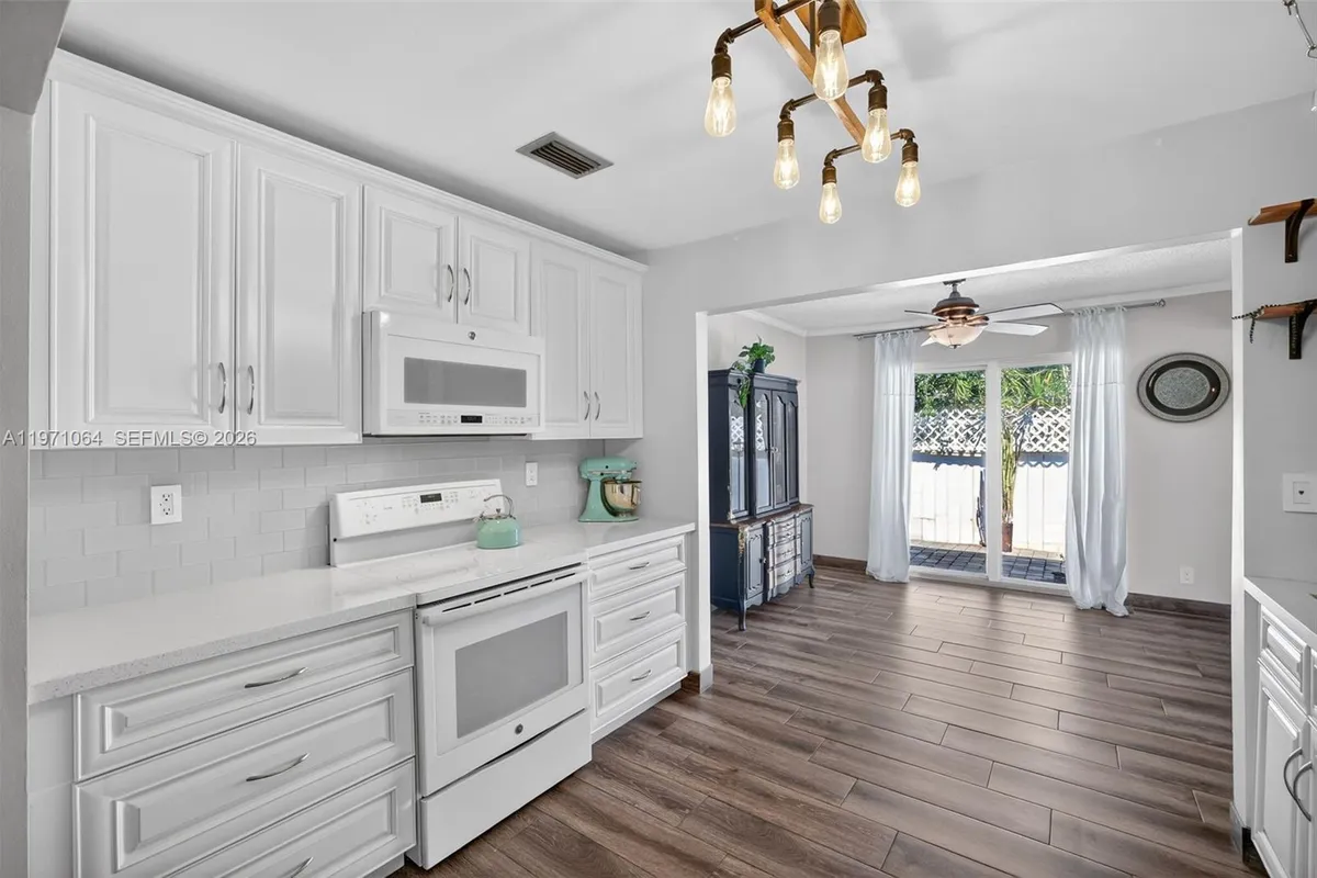 641 NW 48th Ave, Coconut Creek FL 33063