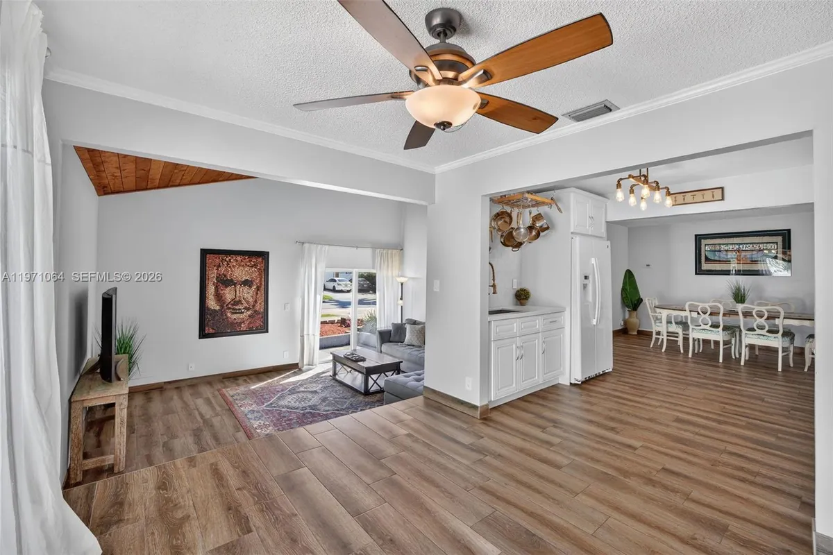 641 NW 48th Ave, Coconut Creek FL 33063