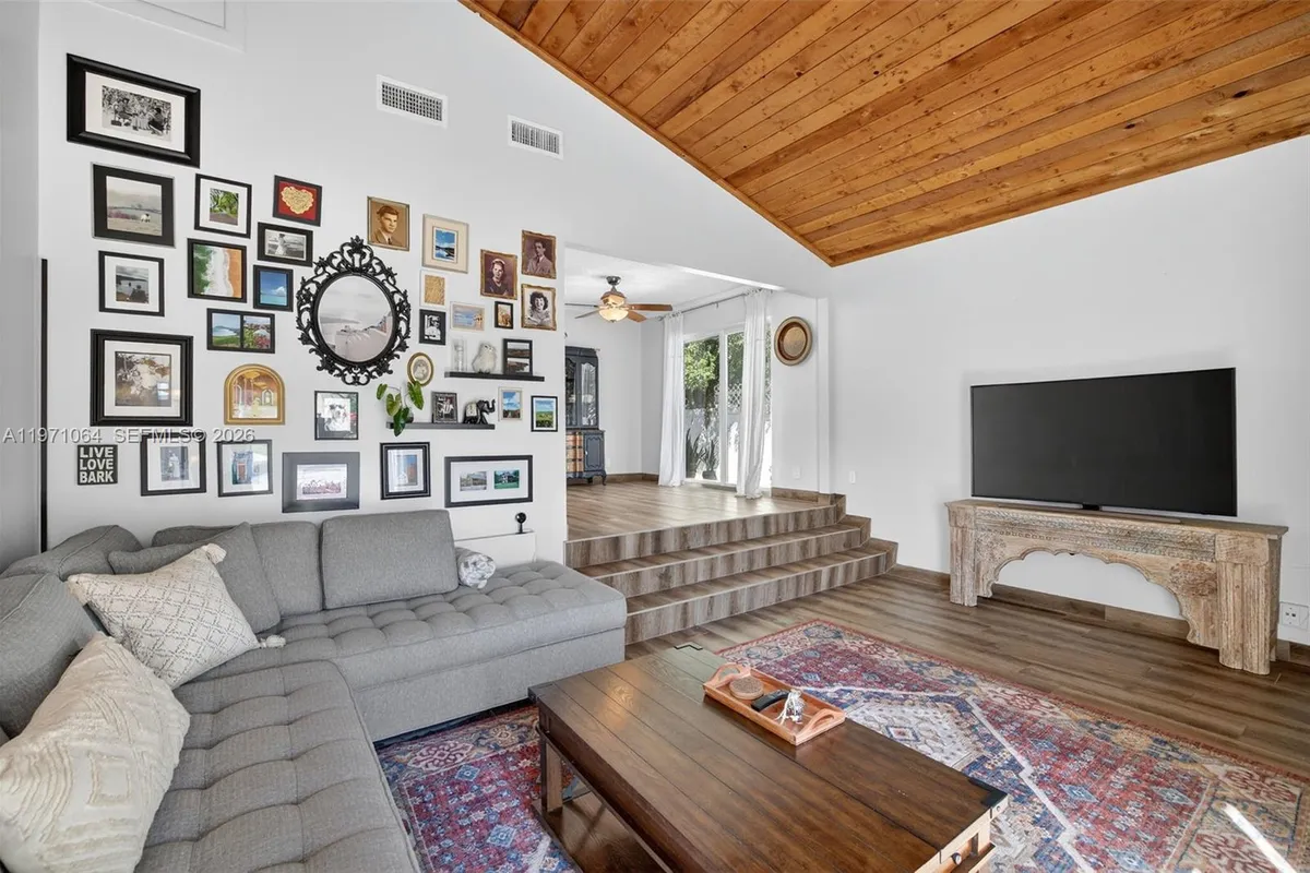 641 NW 48th Ave, Coconut Creek FL 33063