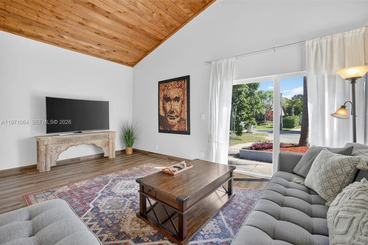 641 NW 48th Ave, Coconut Creek FL 33063