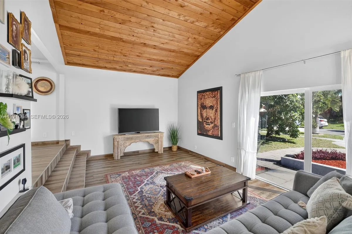 641 NW 48th Ave, Coconut Creek FL 33063