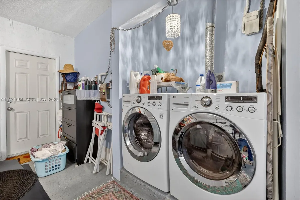 641 NW 48th Ave, Coconut Creek FL 33063