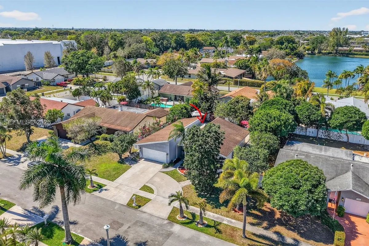 641 NW 48th Ave, Coconut Creek FL 33063