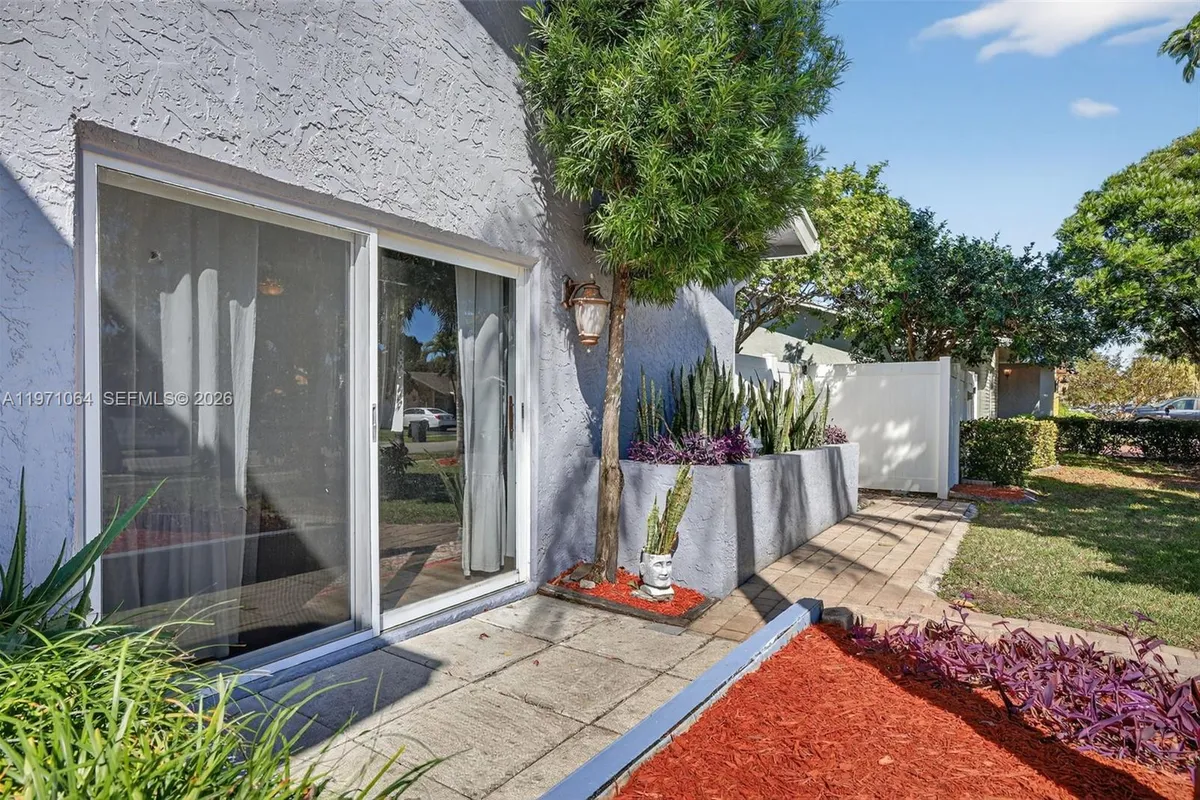 641 NW 48th Ave, Coconut Creek FL 33063