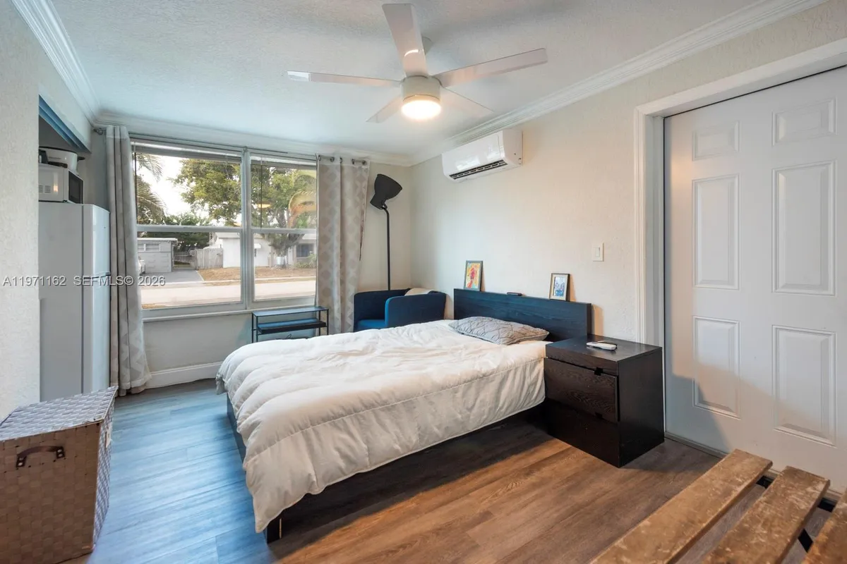 5224 NE 1st Ave, Fort Lauderdale FL 33334