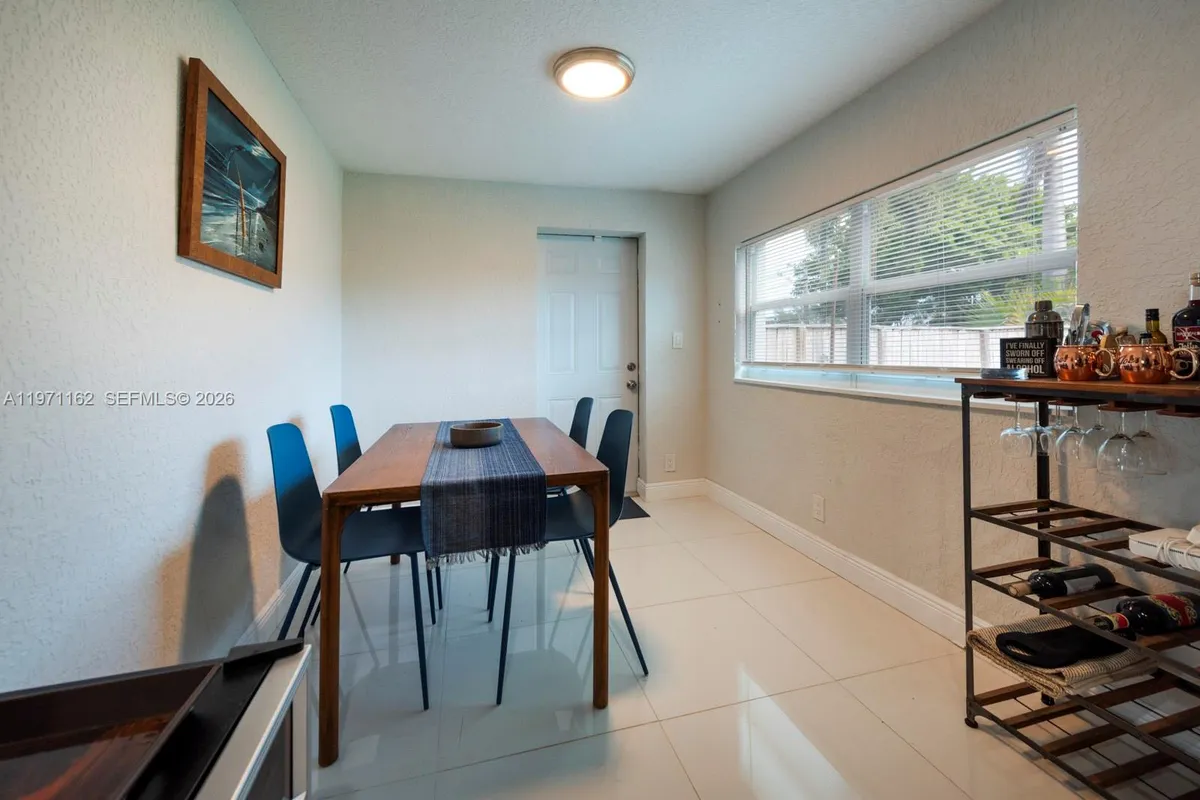 5224 NE 1st Ave, Fort Lauderdale FL 33334