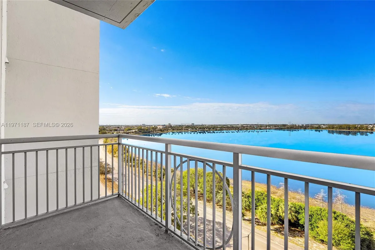 300 S Australian Ave # 812, West Palm Beach FL 33401