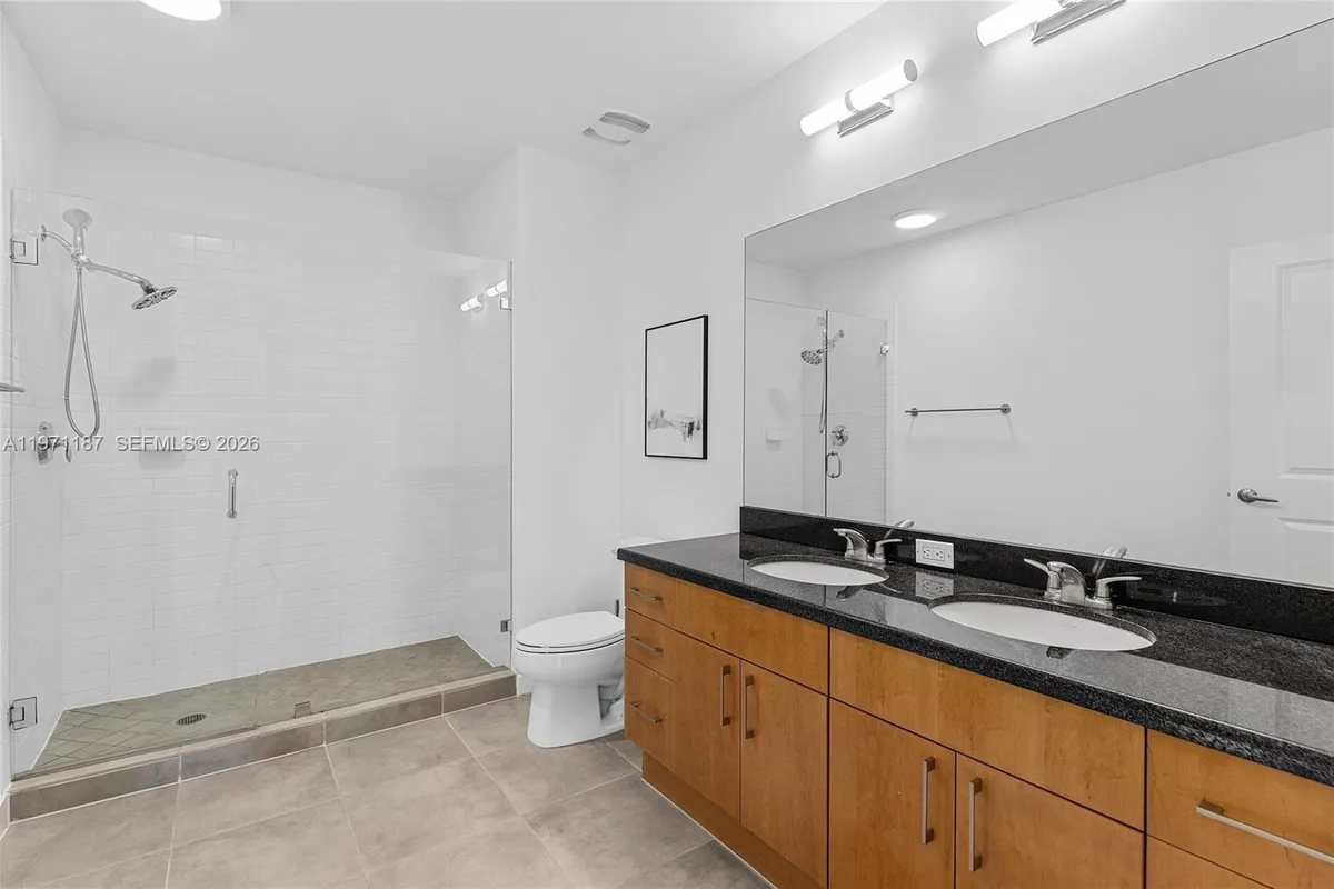 300 S Australian Ave # 812, West Palm Beach FL 33401