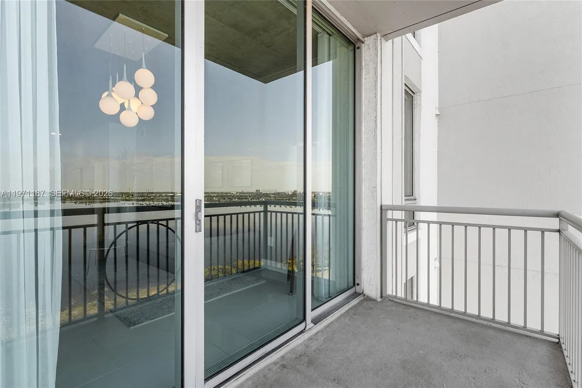 300 S Australian Ave # 812, West Palm Beach FL 33401