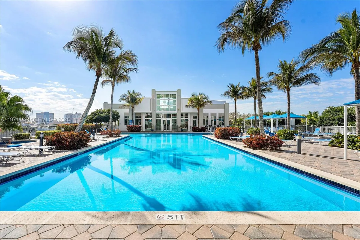 300 S Australian Ave # 812, West Palm Beach FL 33401