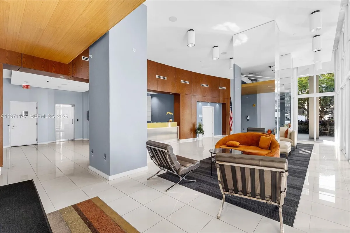 300 S Australian Ave # 812, West Palm Beach FL 33401