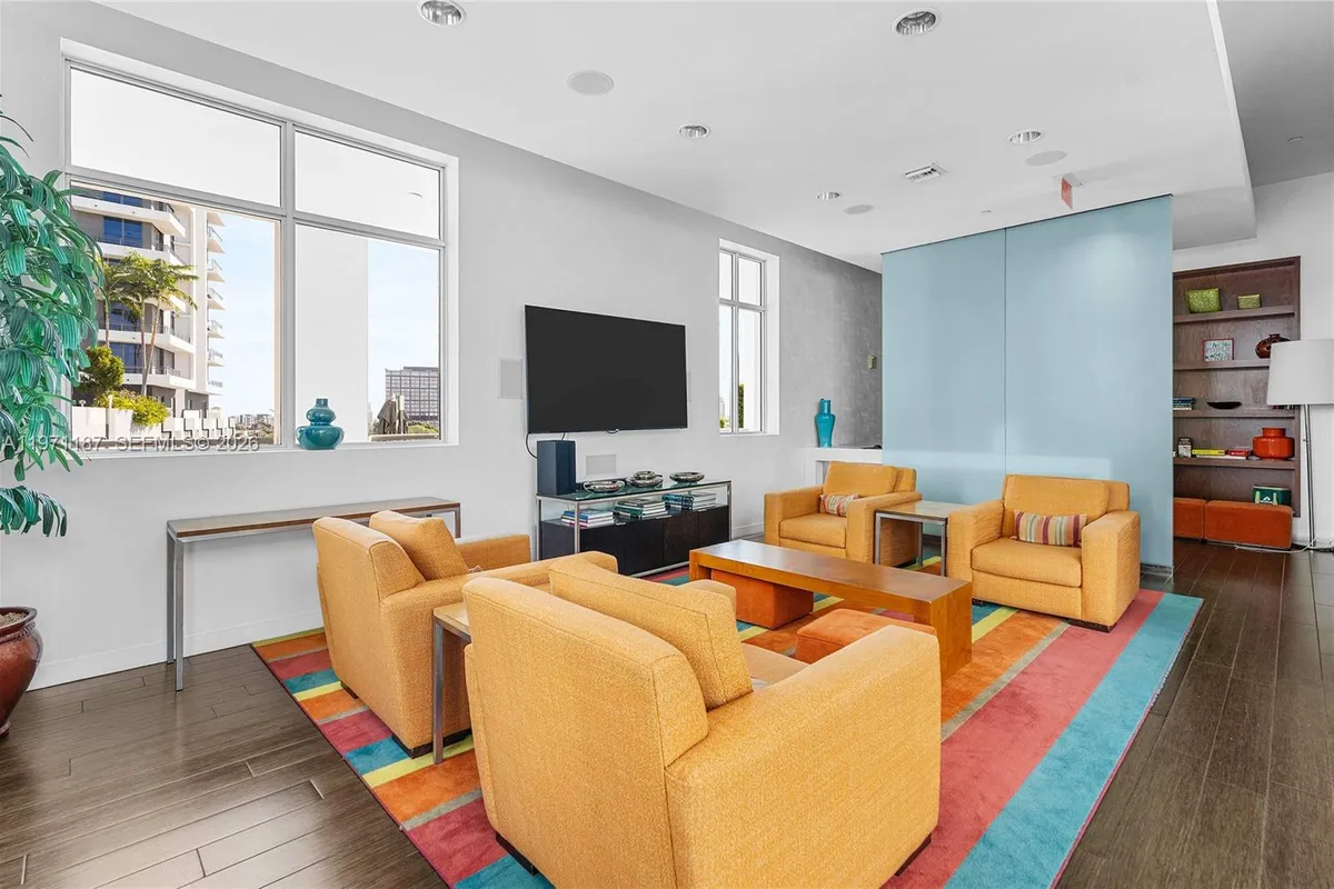 300 S Australian Ave # 812, West Palm Beach FL 33401