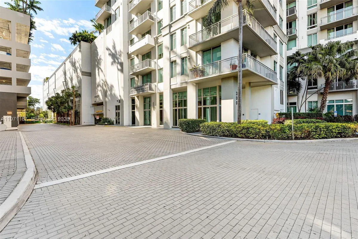 300 S Australian Ave # 812, West Palm Beach FL 33401