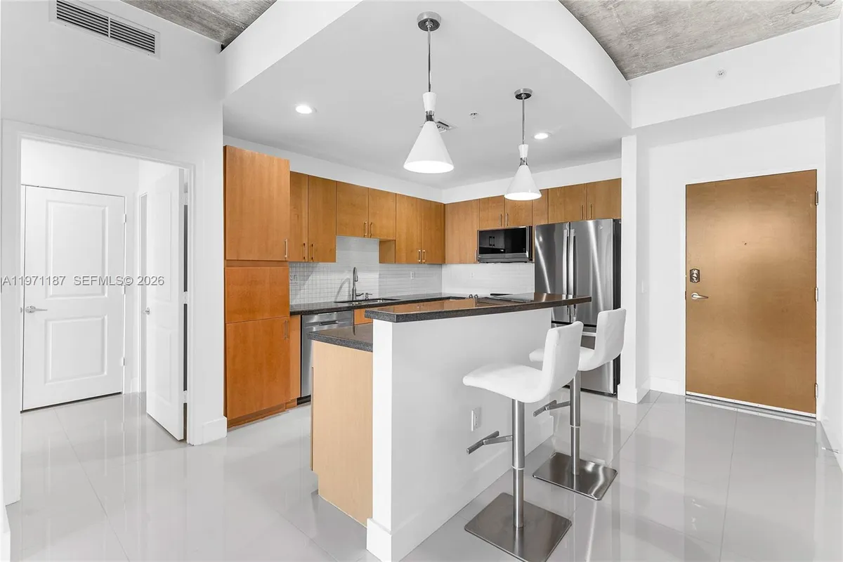 300 S Australian Ave # 812, West Palm Beach FL 33401