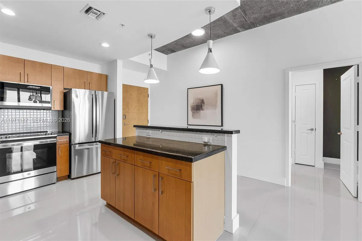 300 S Australian Ave # 812, West Palm Beach FL 33401