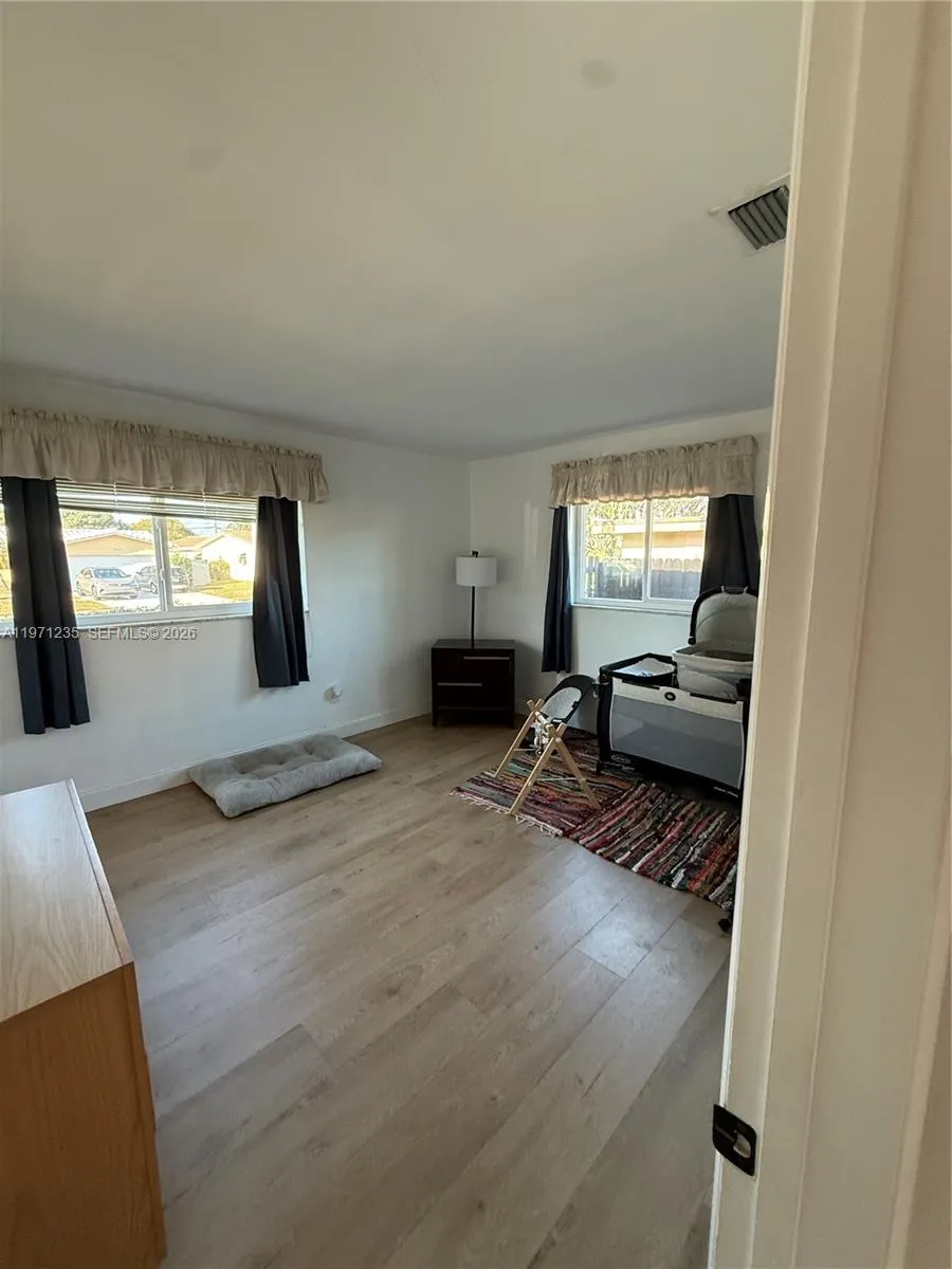 4450 NW 9th St, Coconut Creek FL 33066