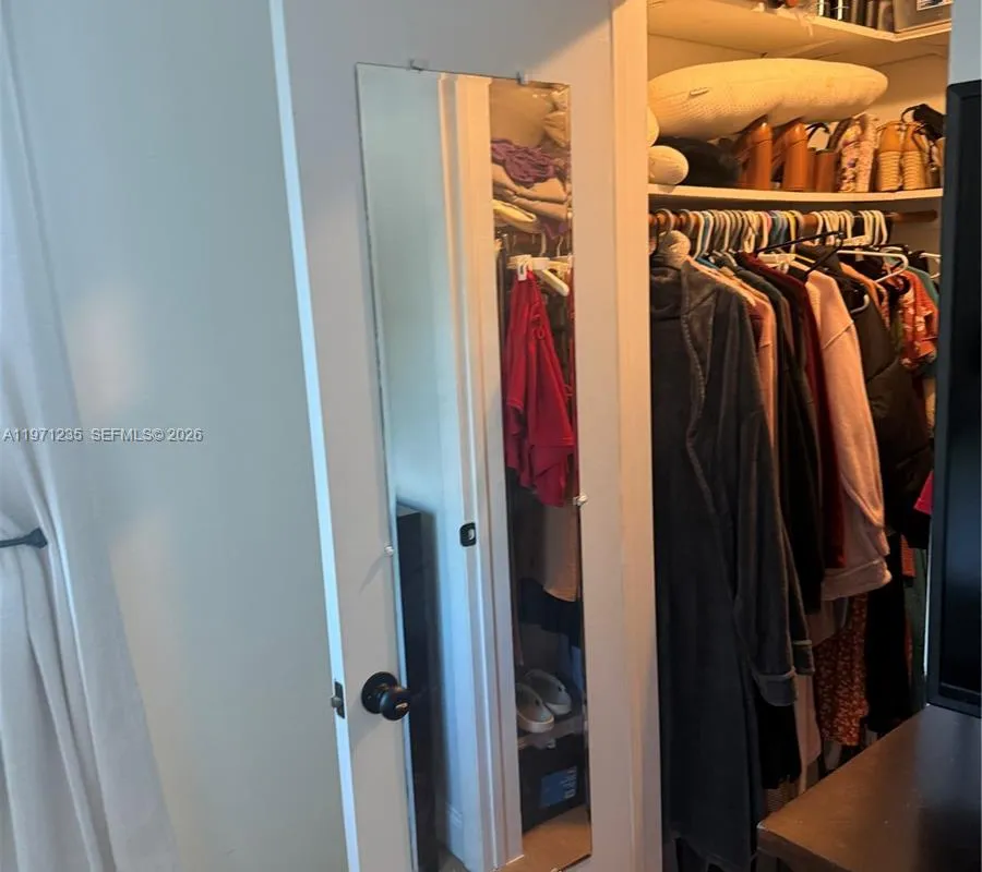 4450 NW 9th St, Coconut Creek FL 33066