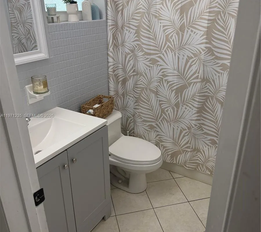 4450 NW 9th St, Coconut Creek FL 33066