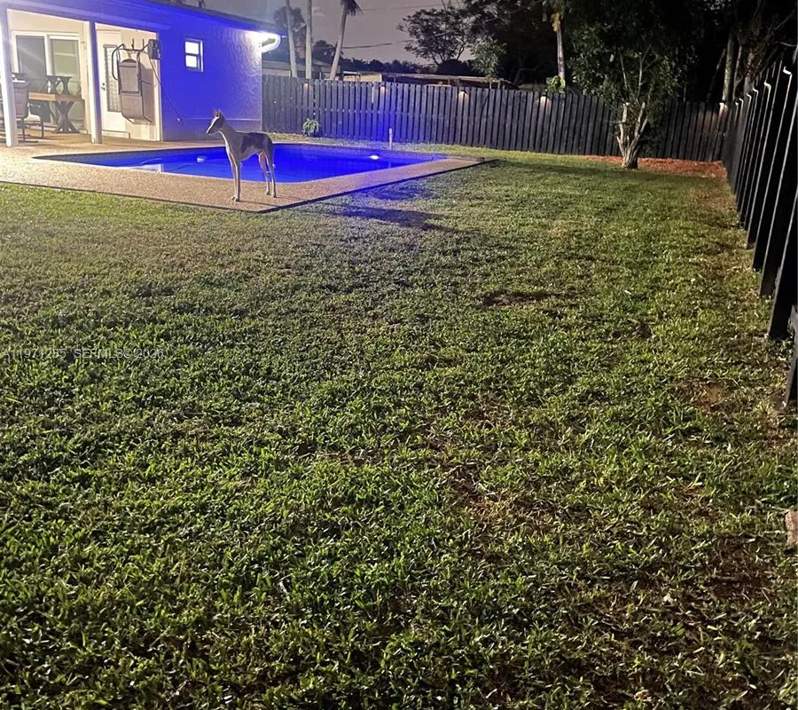 4450 NW 9th St, Coconut Creek FL 33066