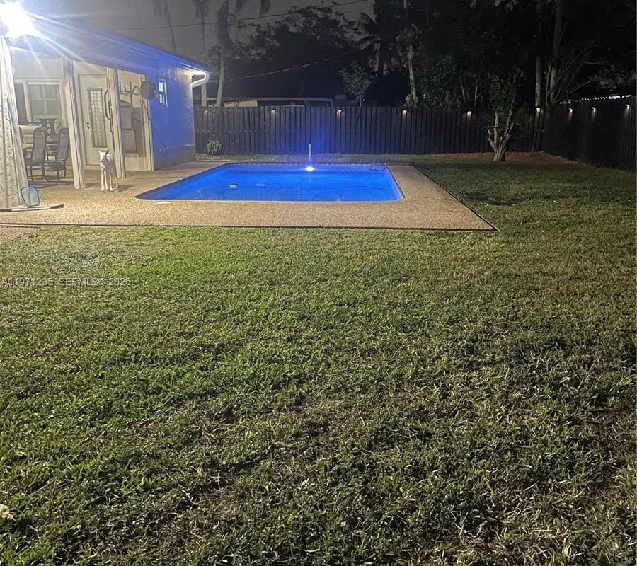 4450 NW 9th St, Coconut Creek FL 33066