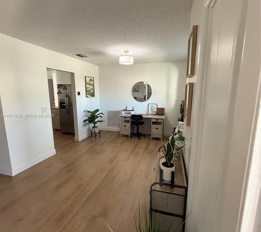 4450 NW 9th St, Coconut Creek FL 33066