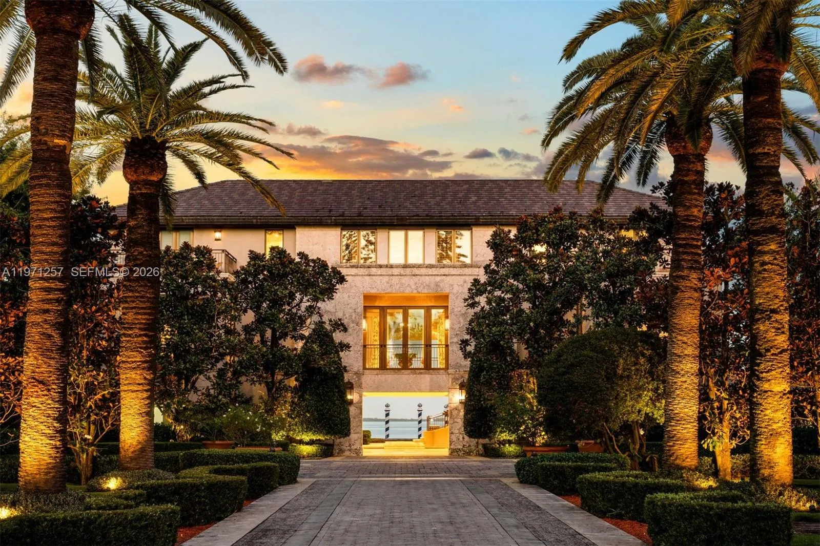 10 Tahiti Beach Island Rd, Coral Gables FL 33143