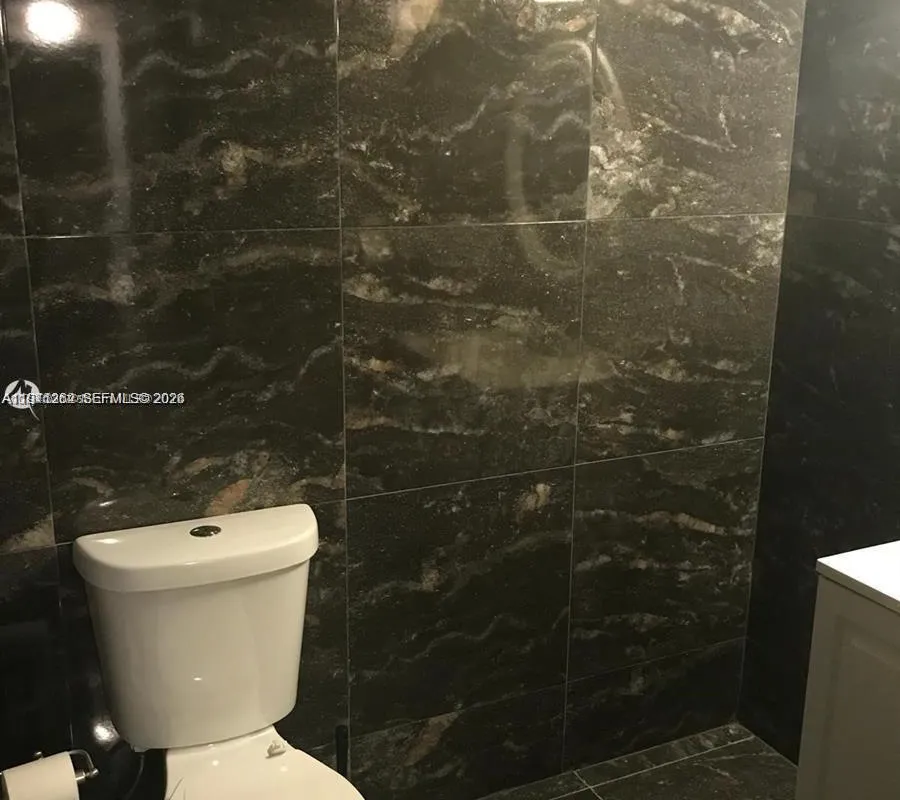 600 SE Three Islands Blvd # 1018, Hallandale Beach FL 33009