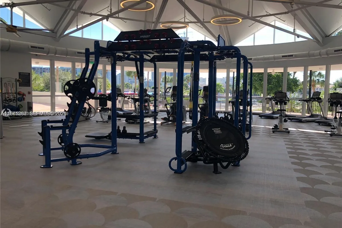 600 SE Three Islands Blvd # 1018, Hallandale Beach FL 33009