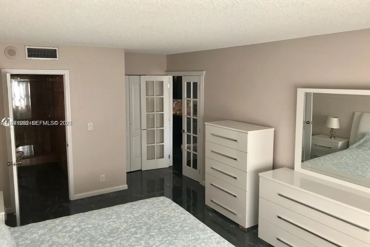 600 SE Three Islands Blvd # 1018, Hallandale Beach FL 33009