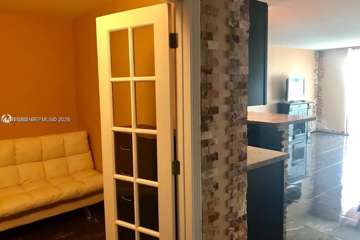 600 SE Three Islands Blvd # 1018, Hallandale Beach FL 33009