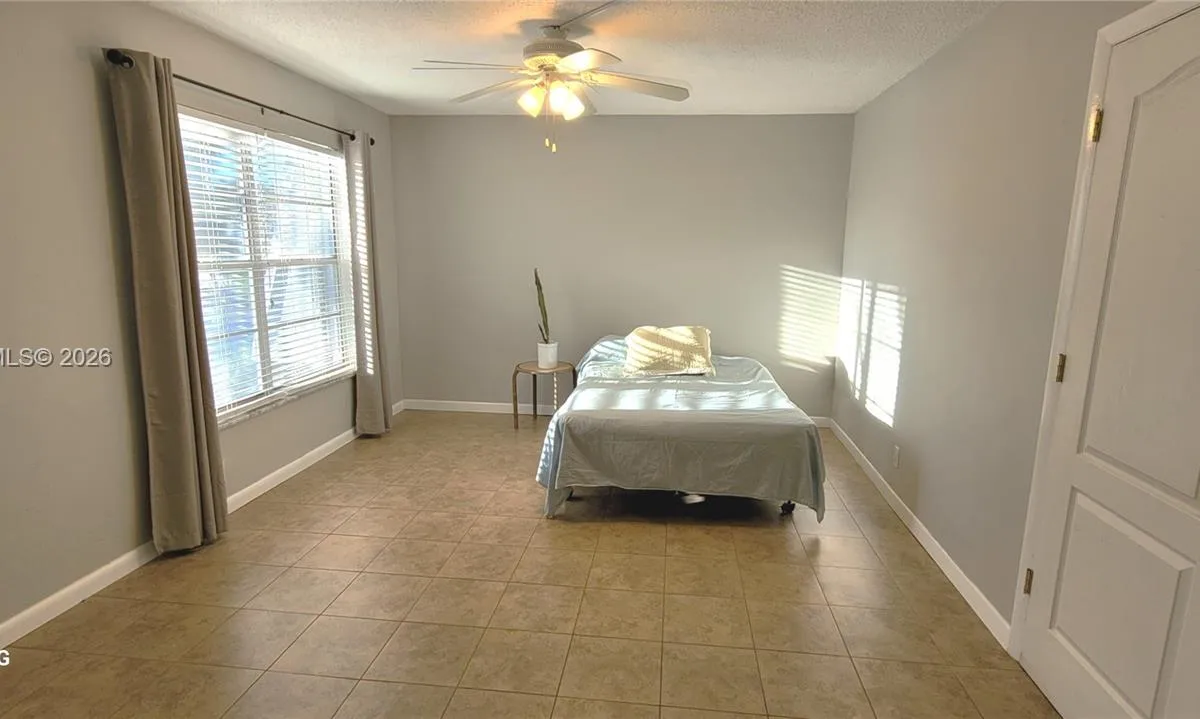 4036 SW 67th Ter # 5, Davie FL 33314