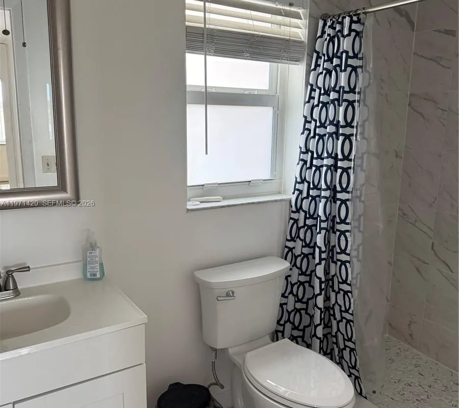 9041 Sunrise Lakes Blvd # 303, Sunrise FL 33322