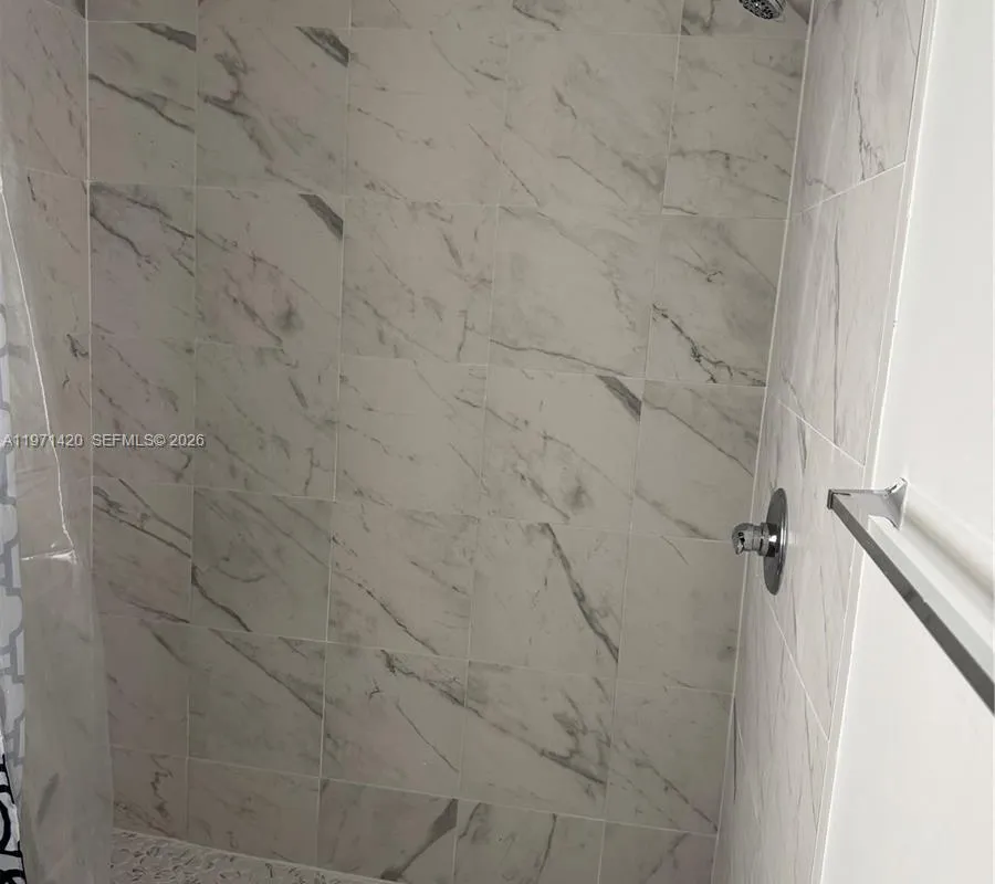 9041 Sunrise Lakes Blvd # 303, Sunrise FL 33322