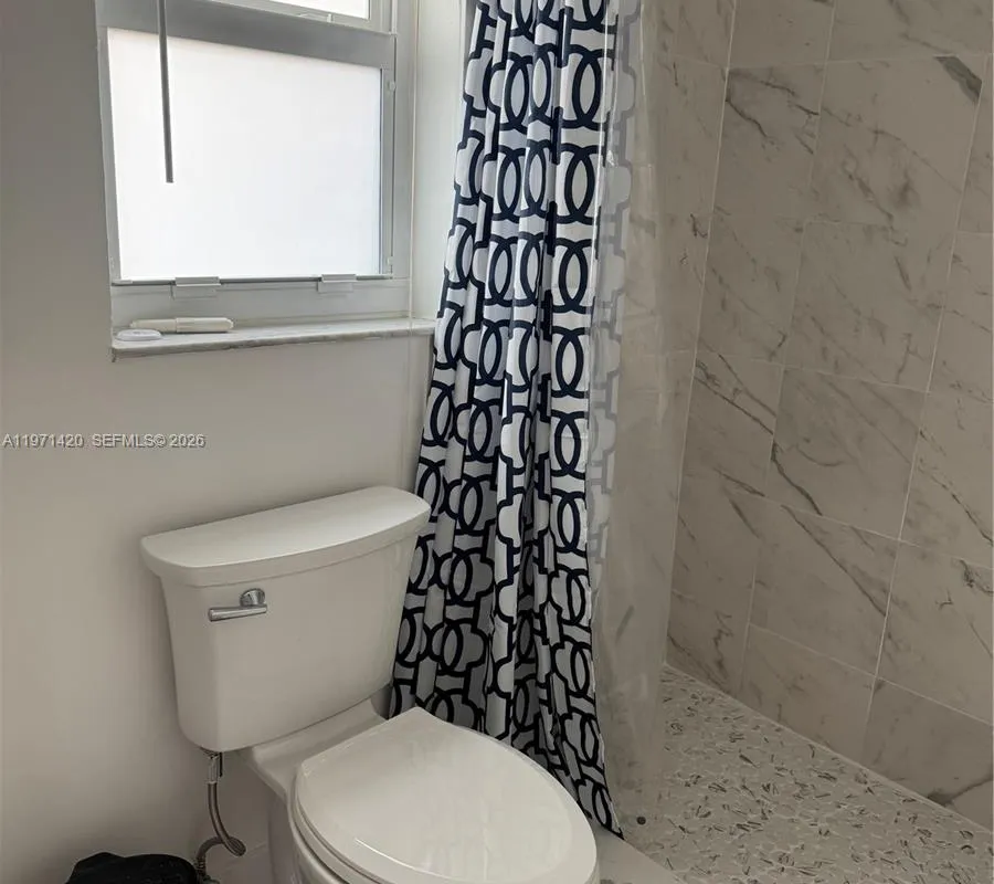 9041 Sunrise Lakes Blvd # 303, Sunrise FL 33322