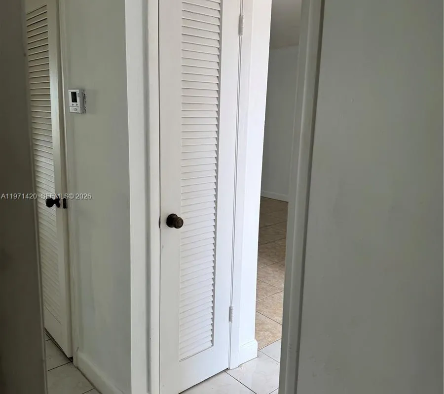 9041 Sunrise Lakes Blvd # 303, Sunrise FL 33322