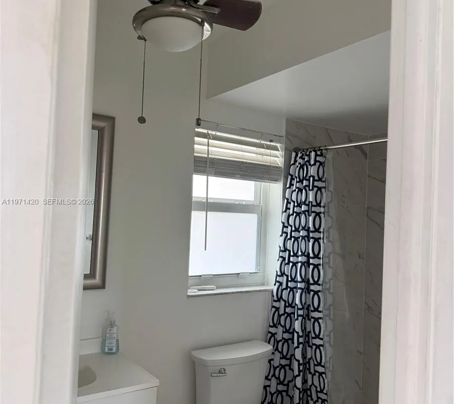 9041 Sunrise Lakes Blvd # 303, Sunrise FL 33322