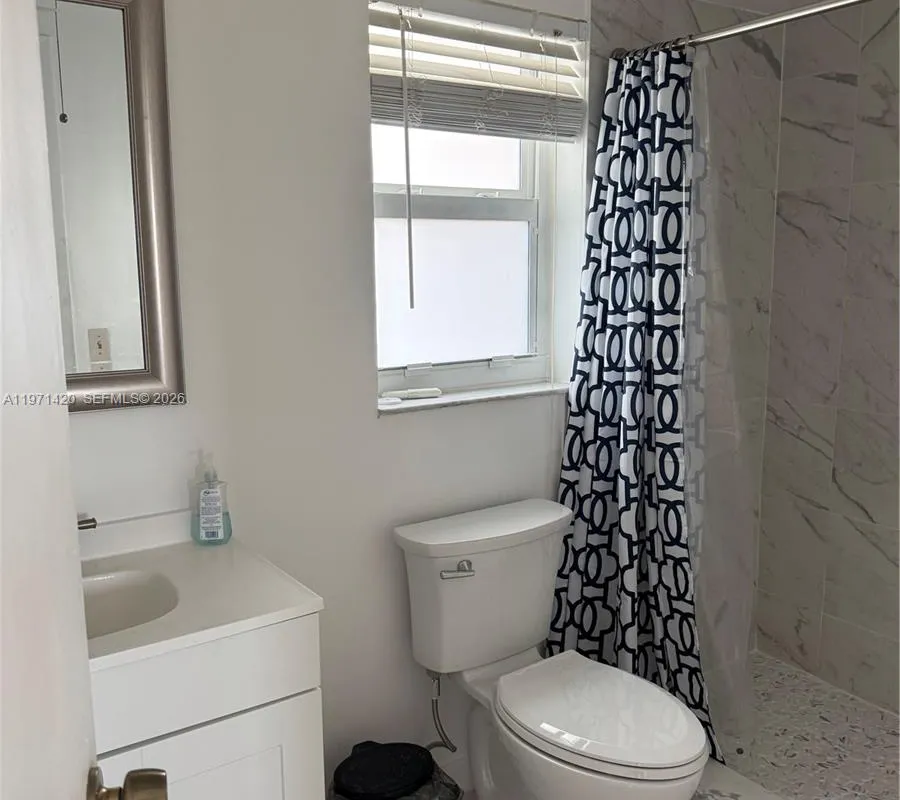 9041 Sunrise Lakes Blvd # 303, Sunrise FL 33322