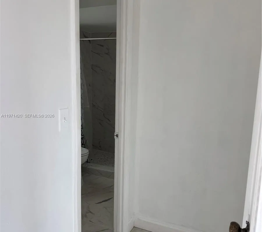 9041 Sunrise Lakes Blvd # 303, Sunrise FL 33322