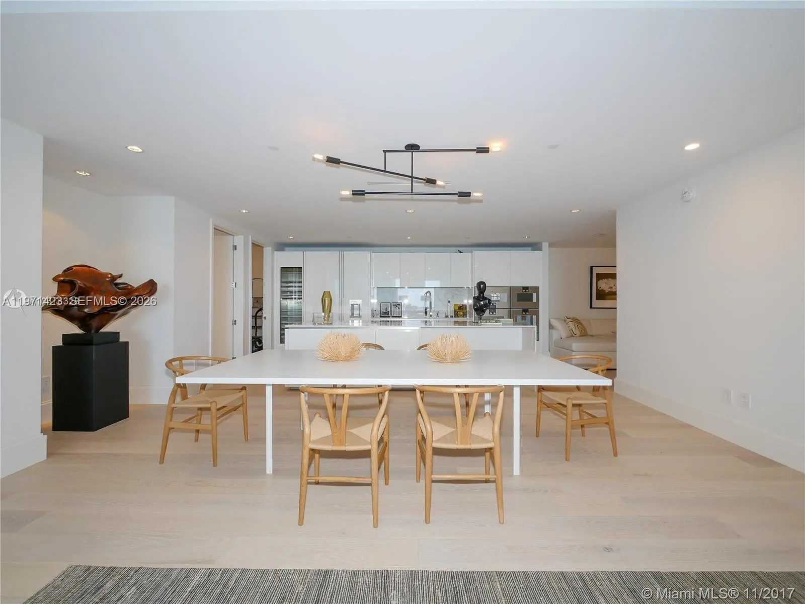 10201 Collins Ave # 2006, Bal Harbour FL 33154