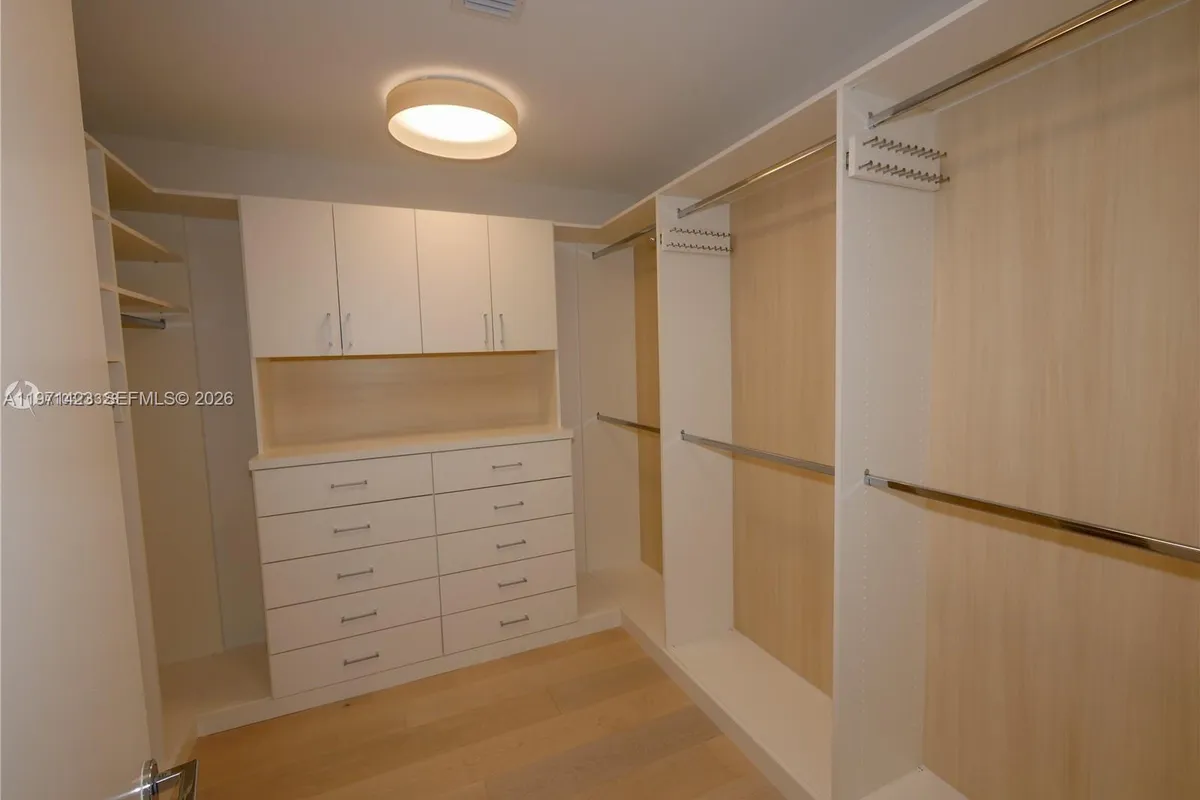 10201 Collins Ave # 2006, Bal Harbour FL 33154