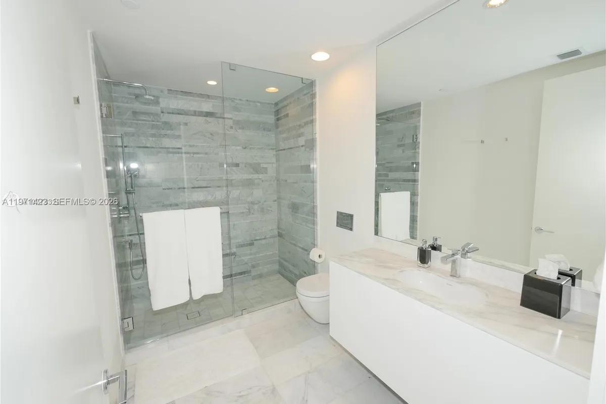 10201 Collins Ave # 2006, Bal Harbour FL 33154