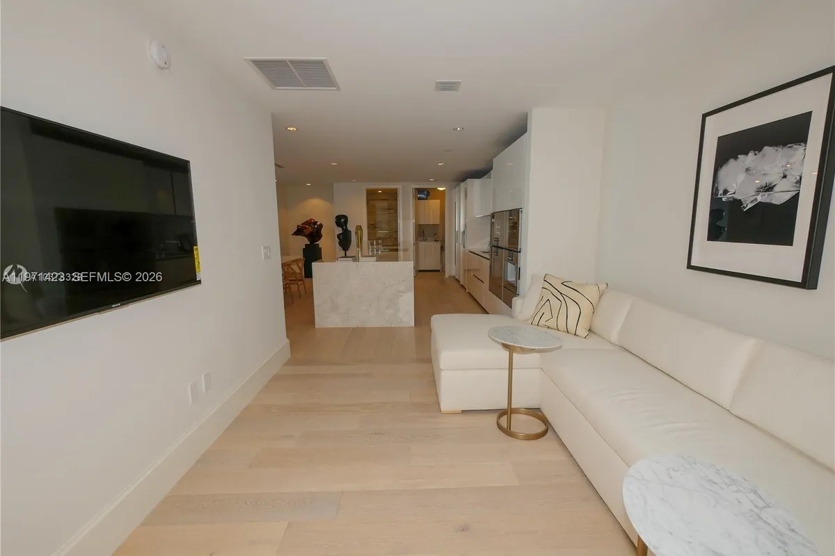 10201 Collins Ave # 2006, Bal Harbour FL 33154