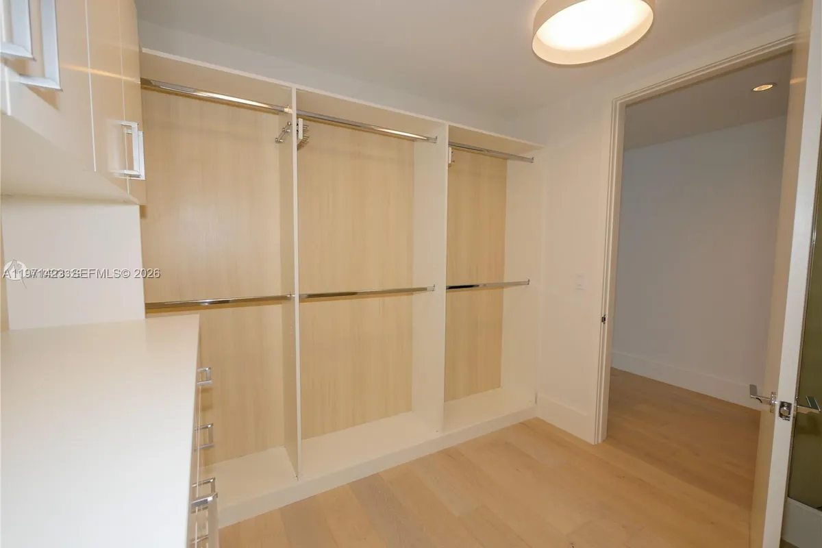 10201 Collins Ave # 2006, Bal Harbour FL 33154